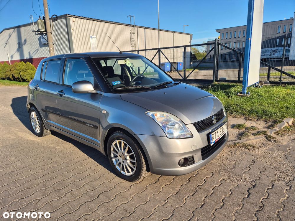 Suzuki Swift 1.3 JB Edition - 2