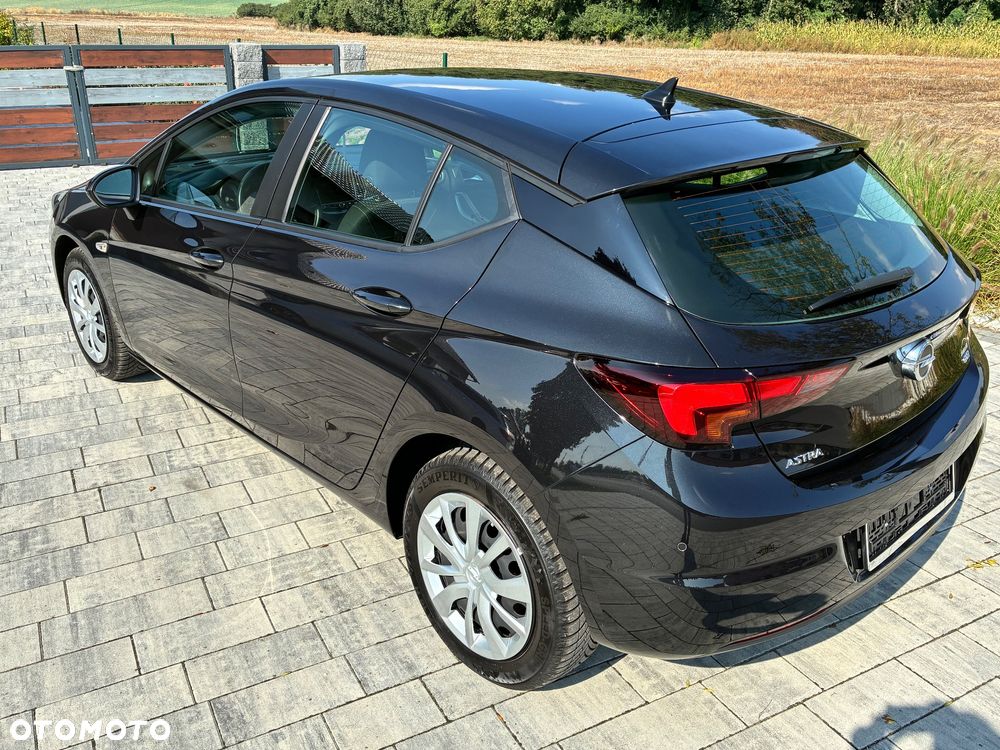 Opel Astra 1.6 D (CDTI) Start/Stop Dynamic - 12