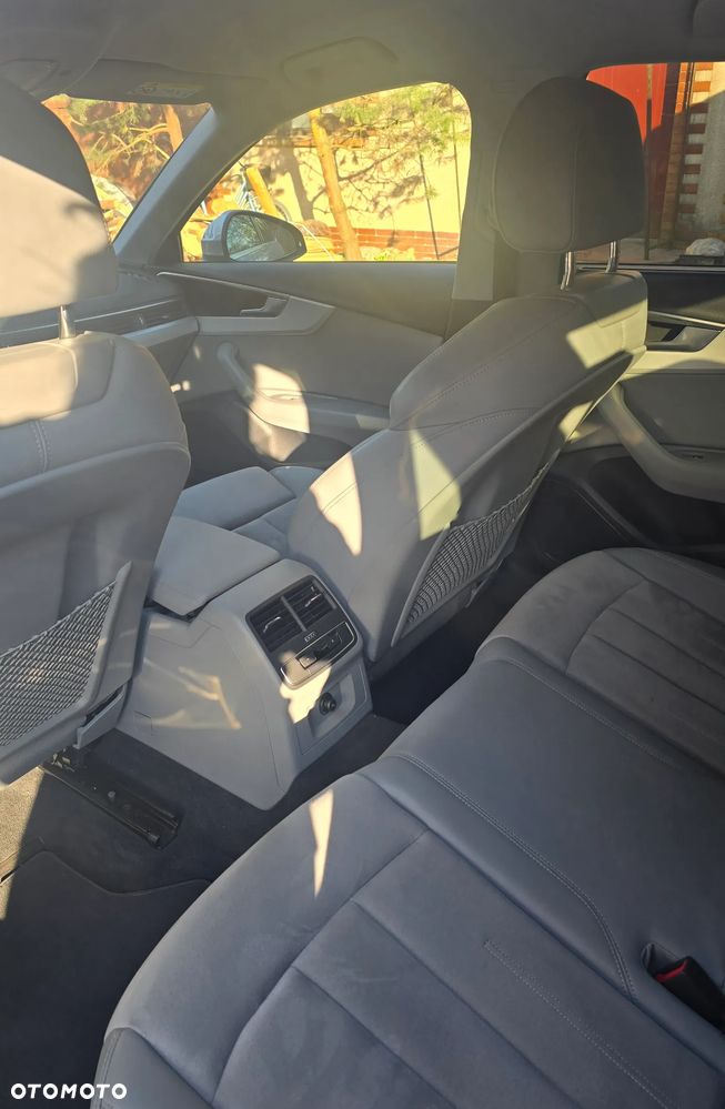 Audi A4 Limousine 40 TFSI mHEV Quattro Advanced S tronic - 20