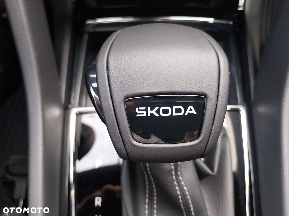 Skoda Karoq 1.5 TSI ACT Sportline DSG - 33