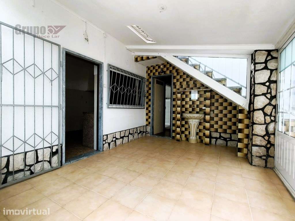 Fantástica Moradia Isolada T3 com Sótão, Cave e Churrasqueira em Qu... - Grande imagem: 4/31