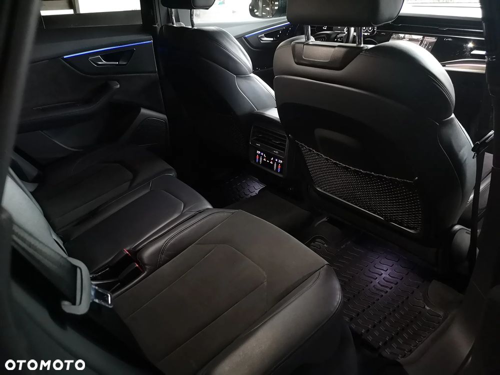 Audi RS Q8 - 23