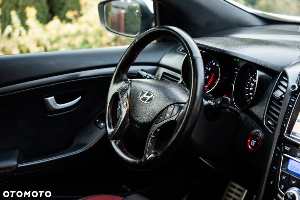 Hyundai i30 1.6 T GDI Turbo - 37