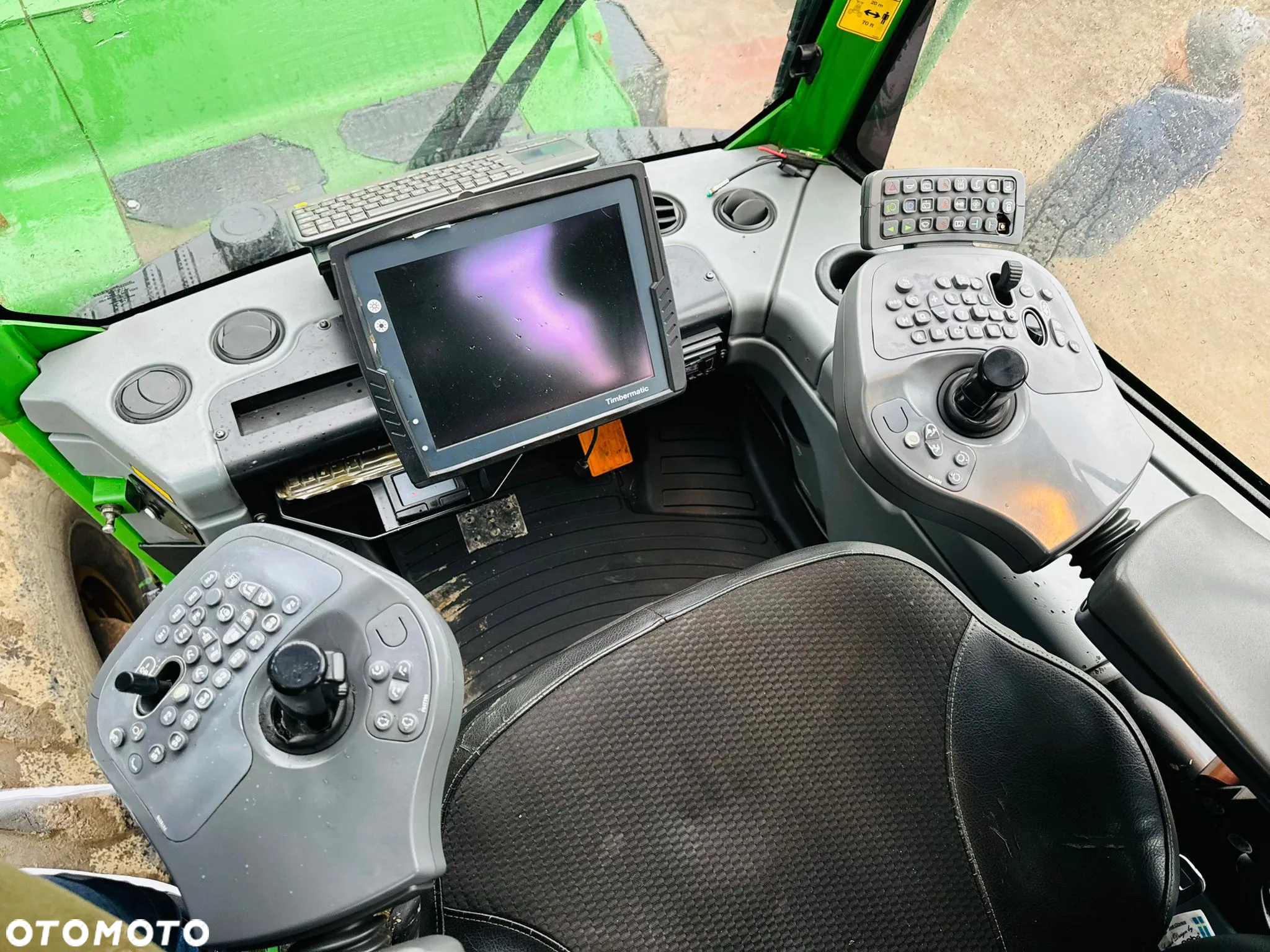 John Deere 1910E - 15