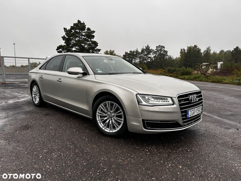 Audi A8 3.0 TDI DPF clean diesel quattro tiptronic - 1