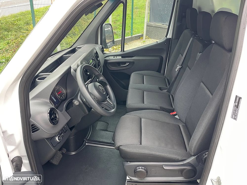Mercedes-Benz Sprinter 515 CDI Contentor + Plataforma Elevatória - 17