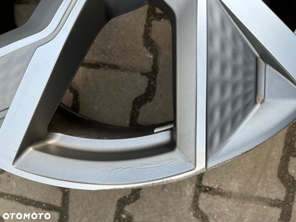 FELGI 5X112 19 8,0JX19 ET 49 8y0601025 q FELGI AUDI A3 8Y AUDI SPORT * - 7