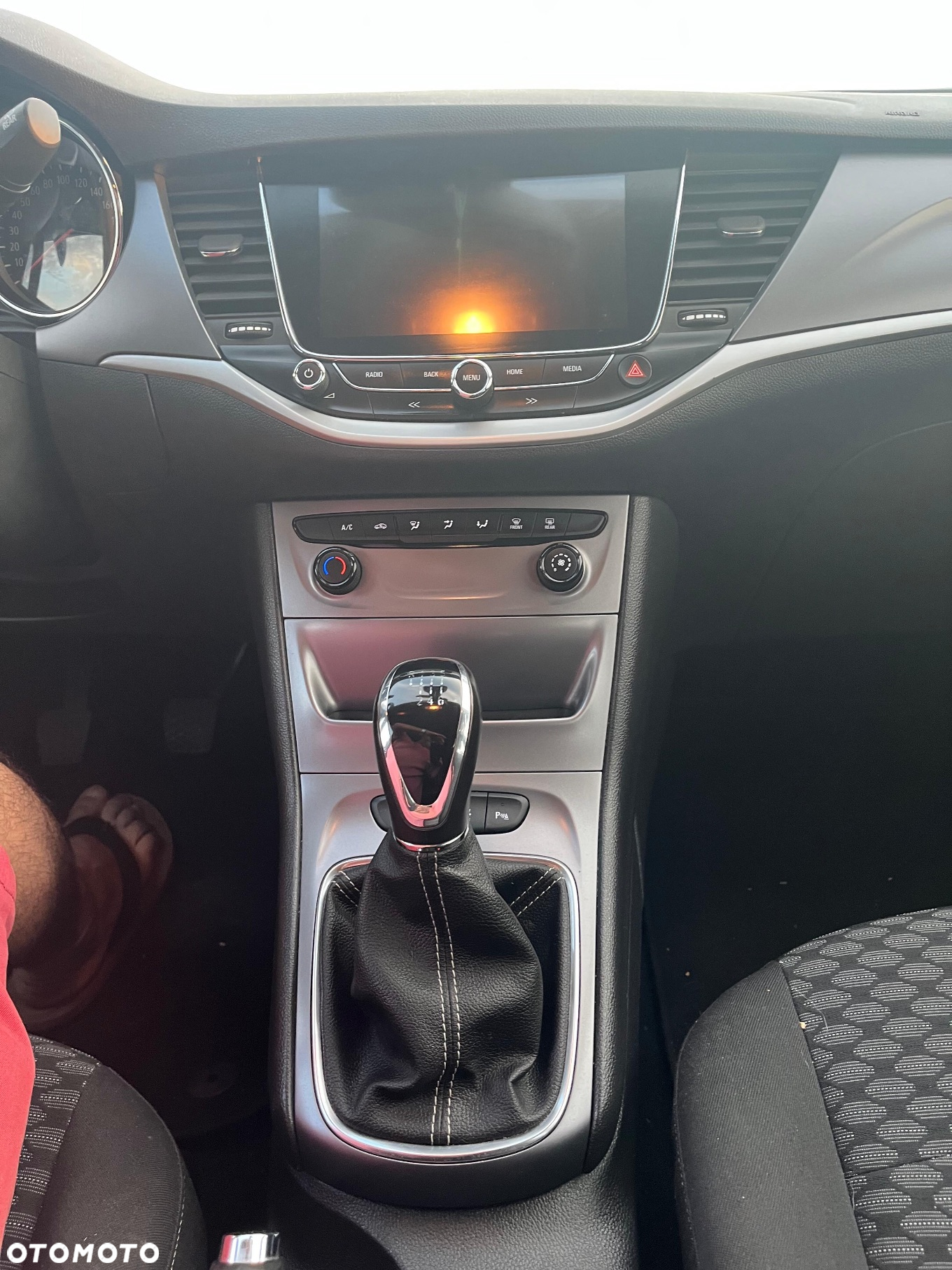 Opel Astra 1.6 D (CDTI) Start/Stop Sports Tourer Edition - 9