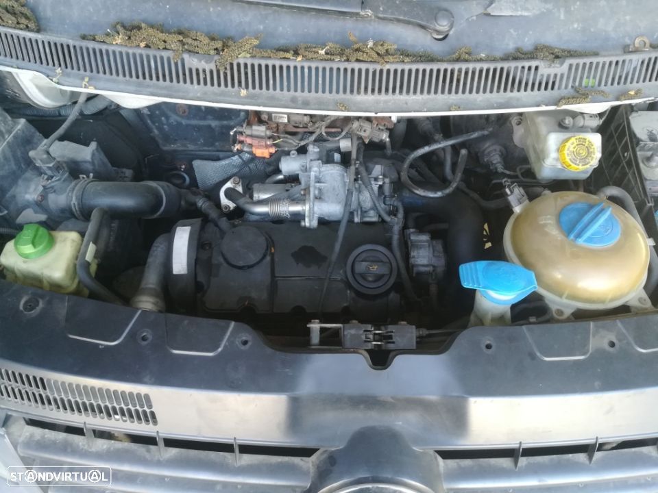 Motor VW Transporter 1.9tdi BRS - 1