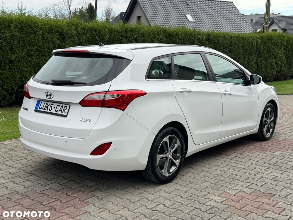 Hyundai i30 blue Kombi 1.6 GDi Style - 5