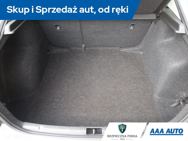 Skoda RAPID - 14