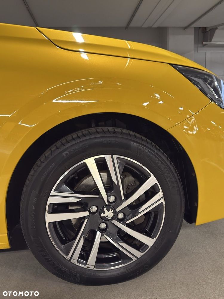 Peugeot 208 1.2 PureTech Allure S&S EAT8 - 6
