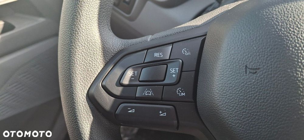 Volkswagen Transporter Furgon 2.0 TDI 150 KM automat - 23