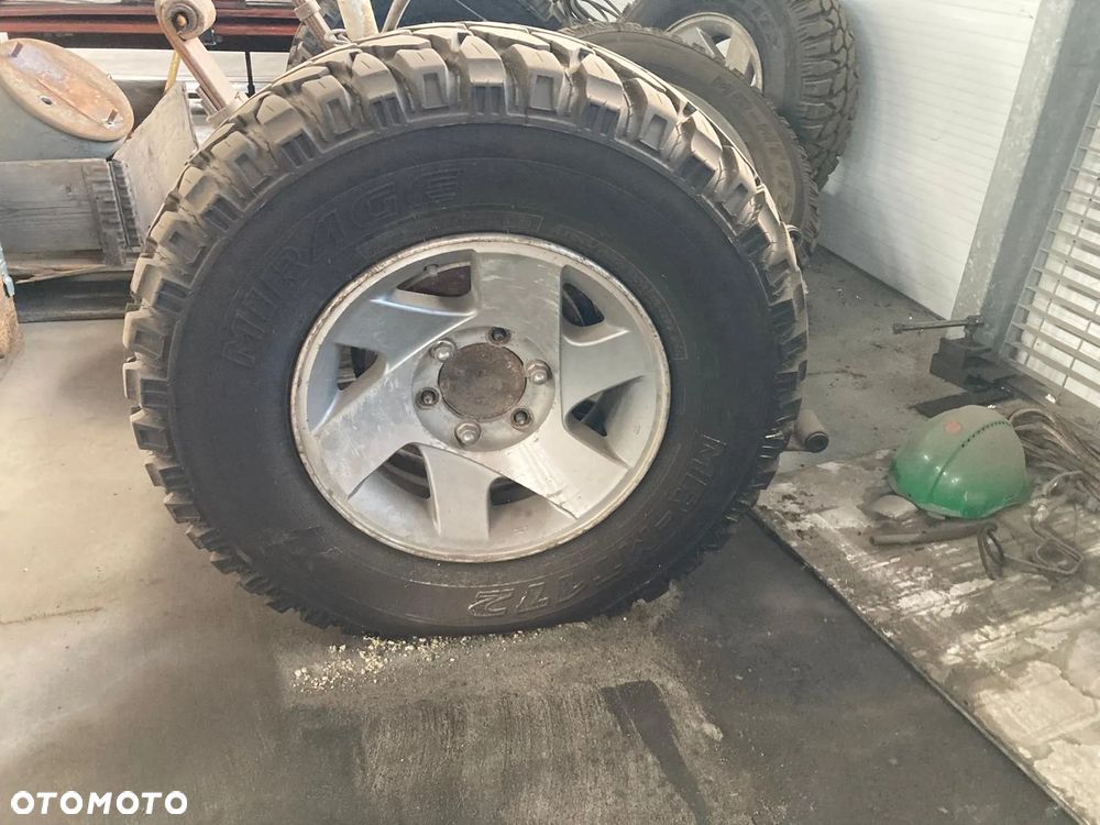 Mitsubishi L200 - 11