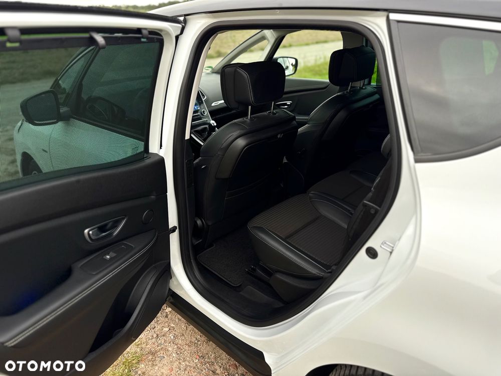Renault Scenic ENERGY TCe 130 BOSE EDITION - 11