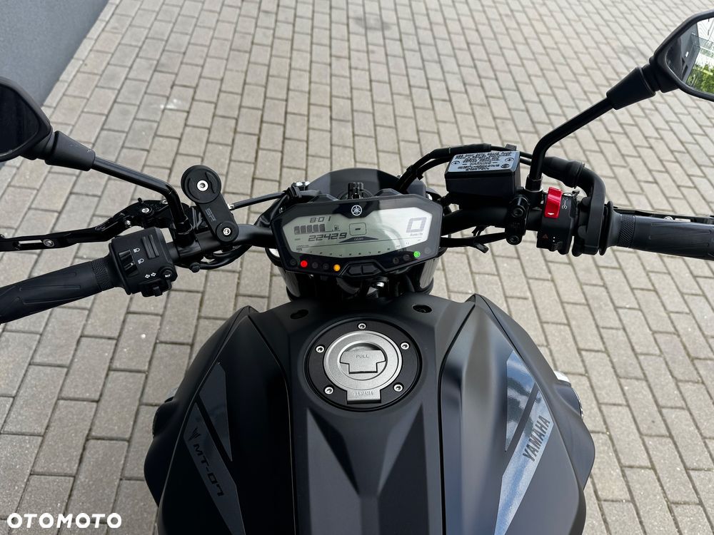 Yamaha MT - 7