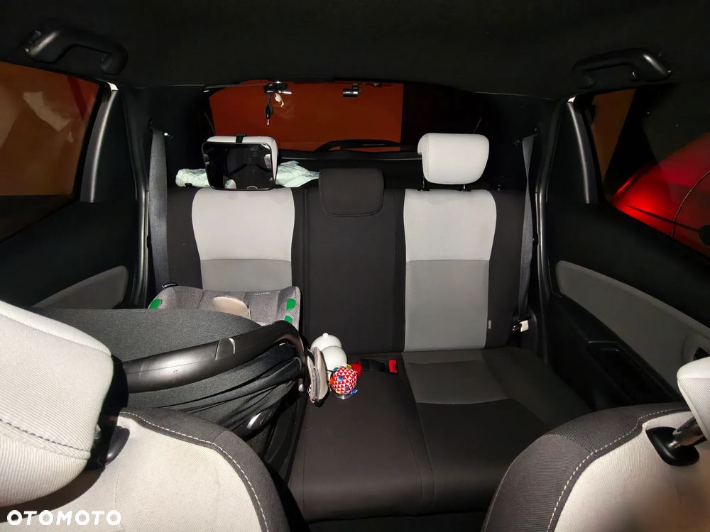 Toyota Yaris 1.33 Selection Platinum - 14