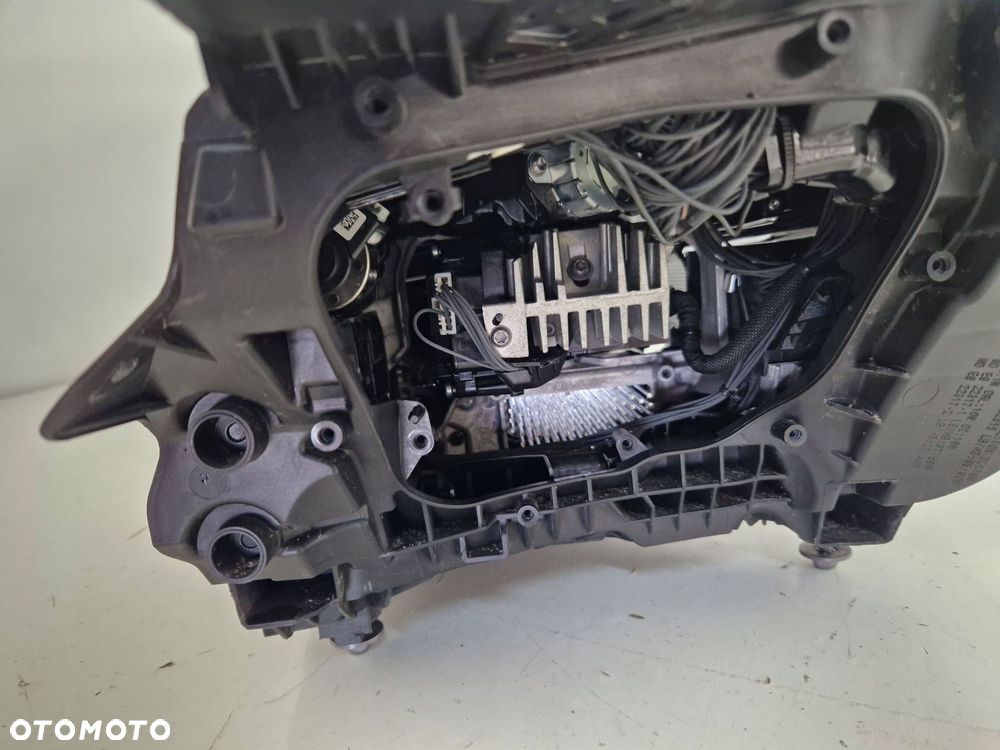 lampa prawy przód prawa przednia porsche taycan 9j1 eu - 14