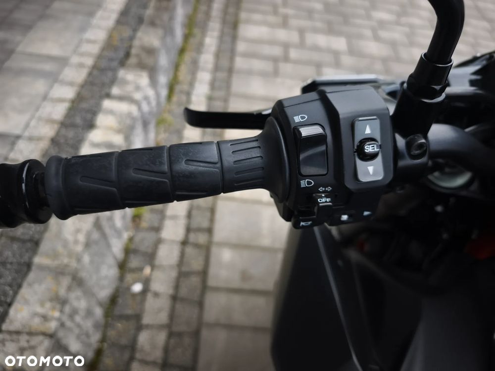 Kawasaki Z 900 - 14