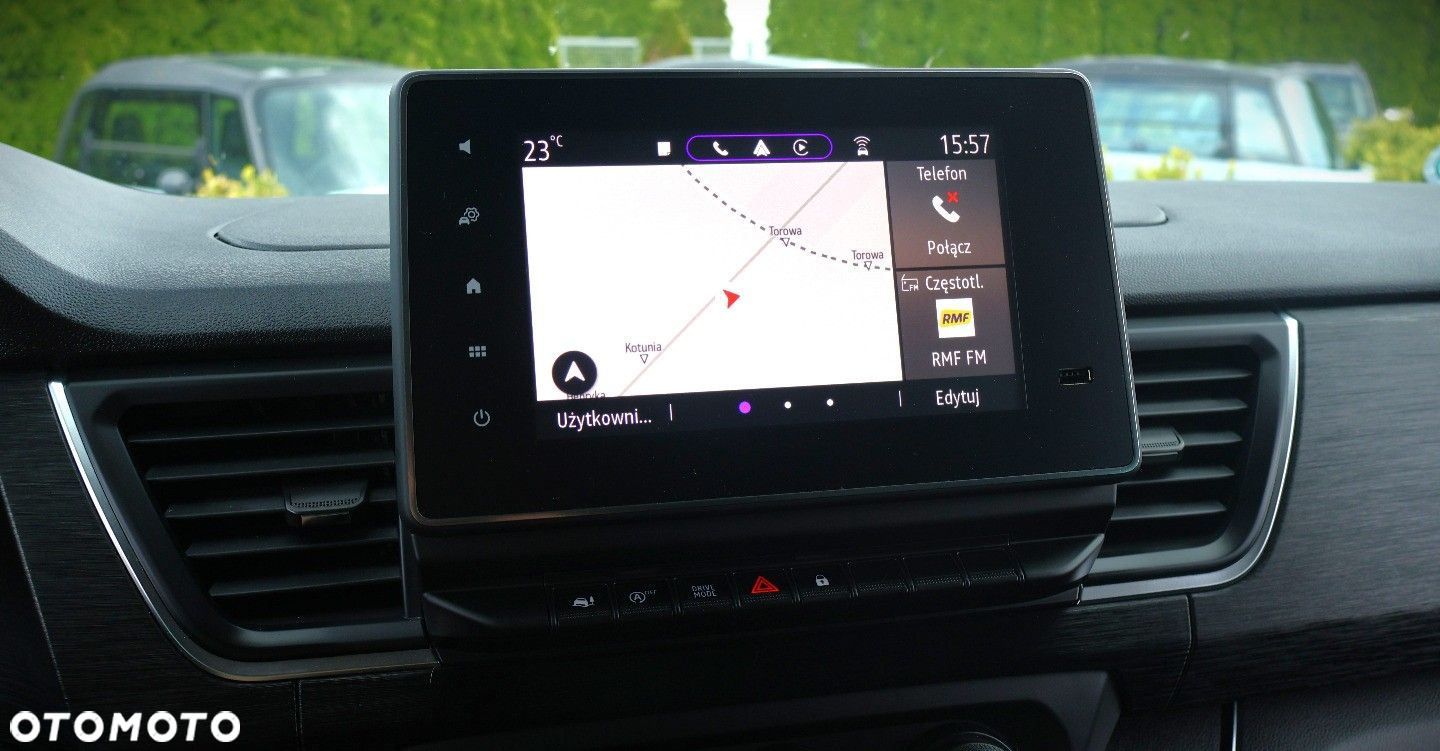 Renault Trafic SpaceClass 2.0 dCi EDC - 32