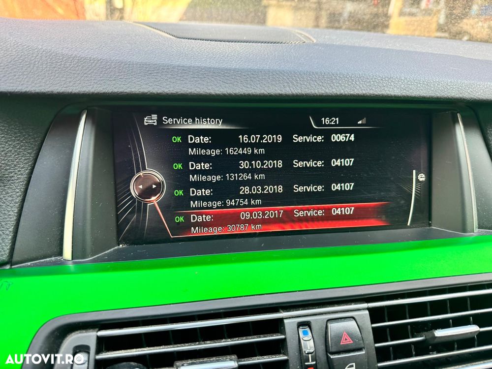 BMW Seria 5 520d xDrive AT - 25