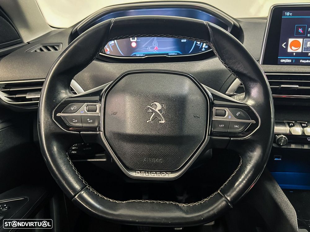 Peugeot 3008 1.2 PureTech Allure Pack - 12