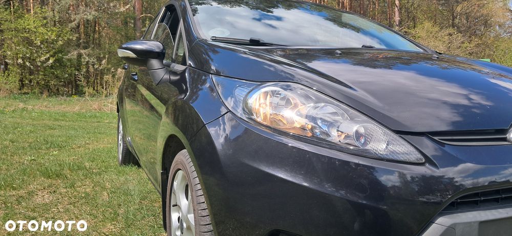 Ford Fiesta 1.25 Silver X plus EU5 - 12