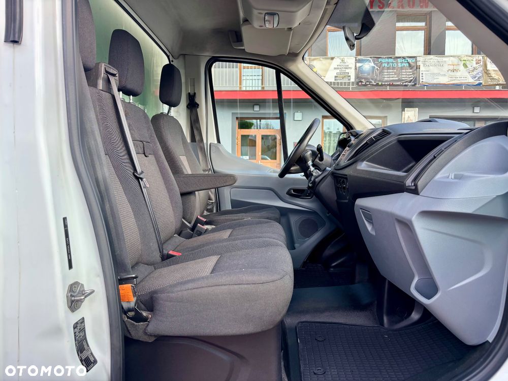 Ford Transit - 31