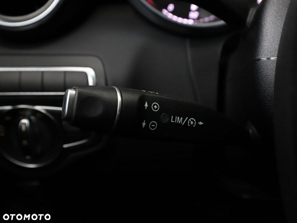 Mercedes-Benz Klasa C 200 9G-TRONIC Avantgarde - 34