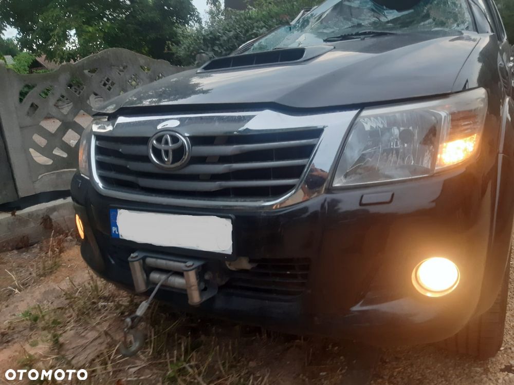 Toyota Hilux - 10