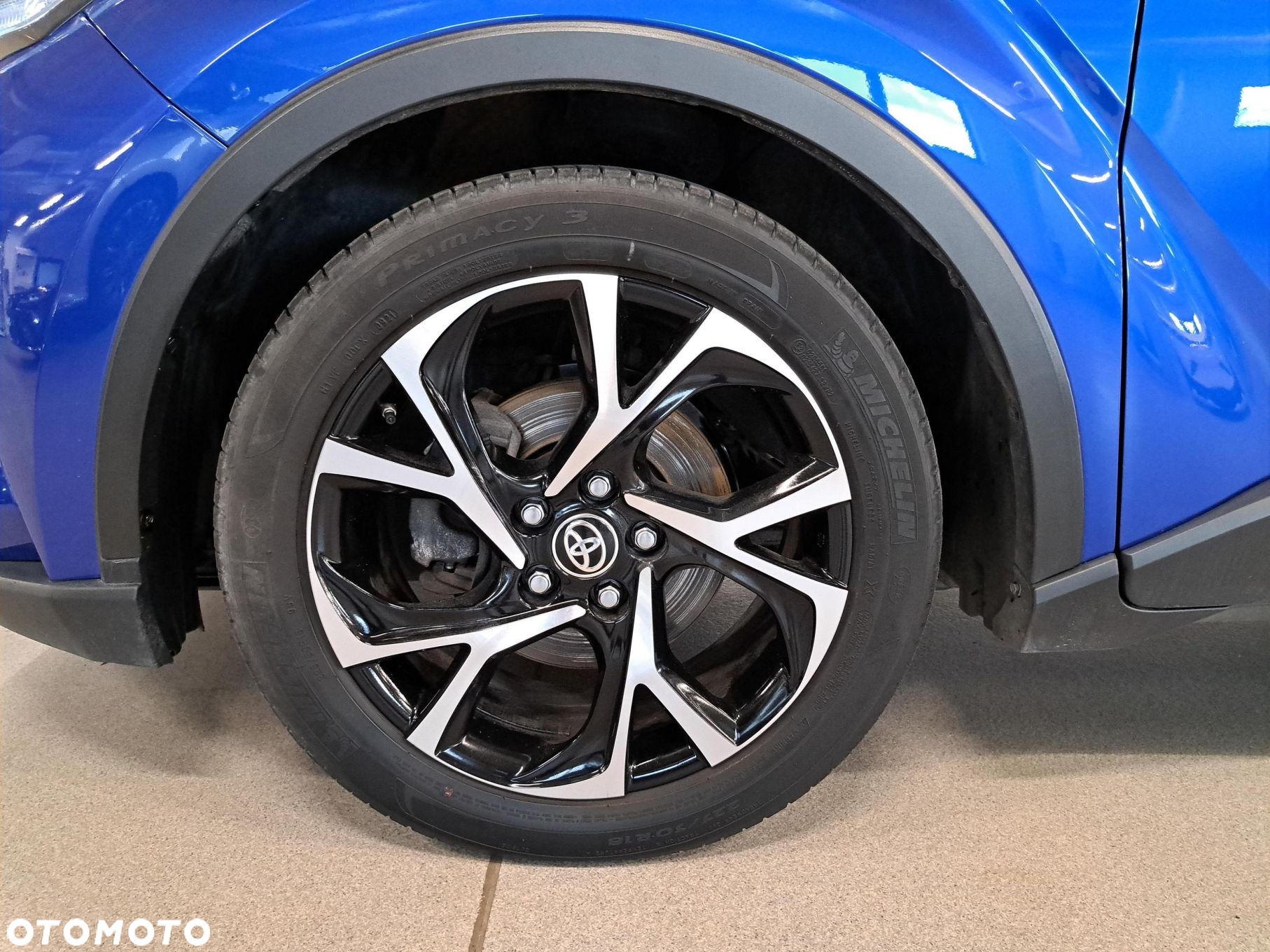 Toyota C-HR - 16