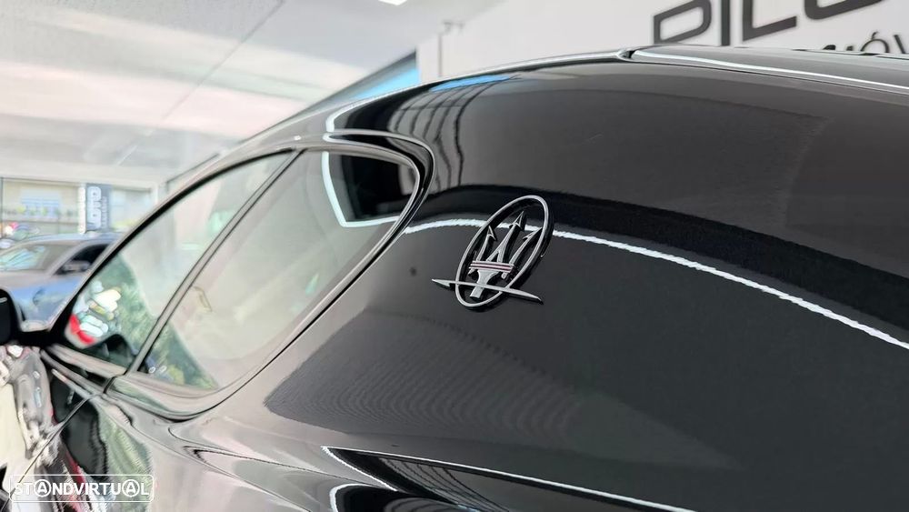 Maserati Granturismo 4.7 V8 MC - 12