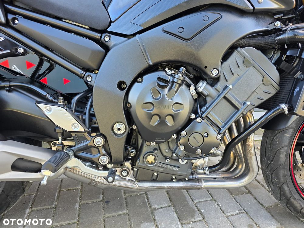 Yamaha FZ8 - 25