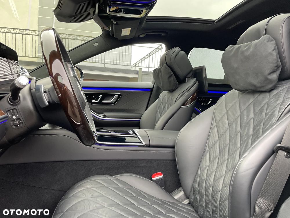 Mercedes-Benz Klasa S 500 4Matic L 9G-TRONIC - 32