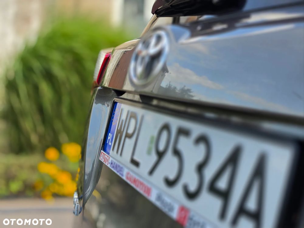 Toyota RAV4 - 11