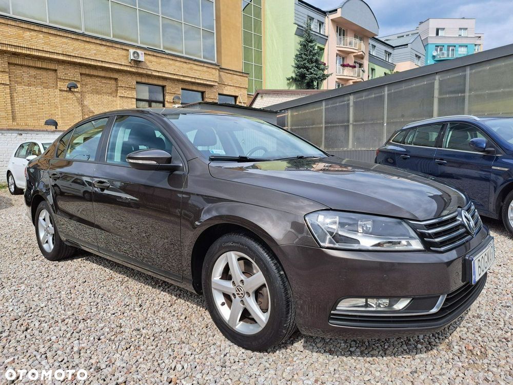 Volkswagen Passat 1.6 TDI Trendline - 5