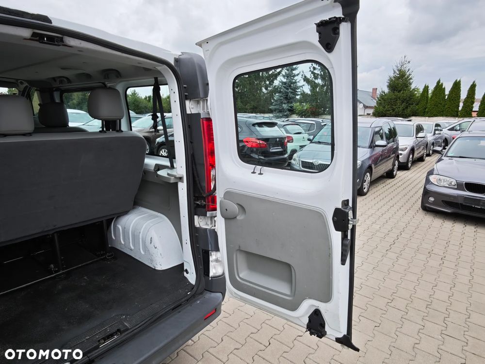 Renault Trafic L1H1 Passenger Lux - 26