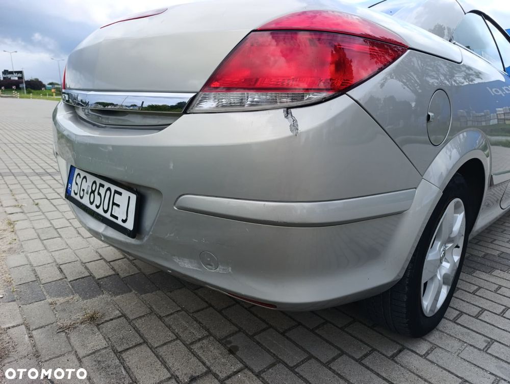 Opel Astra 2.0 T Cosmo - 19