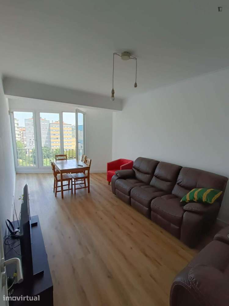 Quarto - localizado em Lisbon - Grande imagem: 4/9