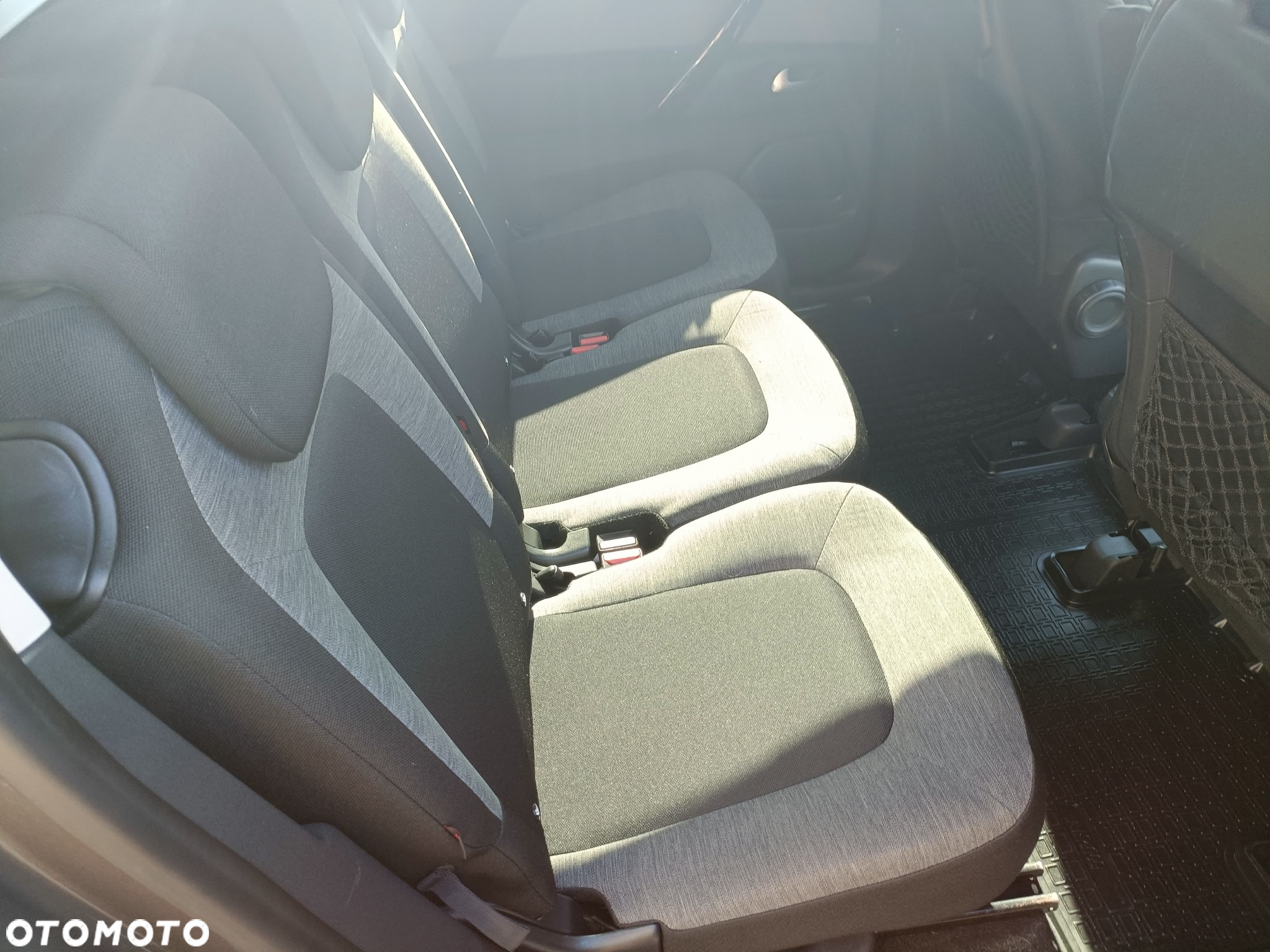 Citroën C4 Picasso BlueHDi 120 Business Class - 28