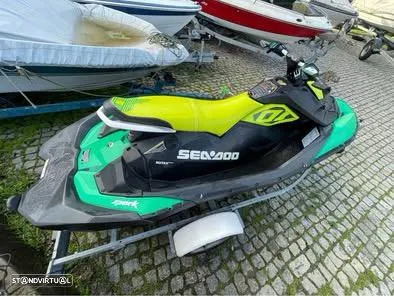 Sea-Doo SPARK TRIXX 3UP - 3