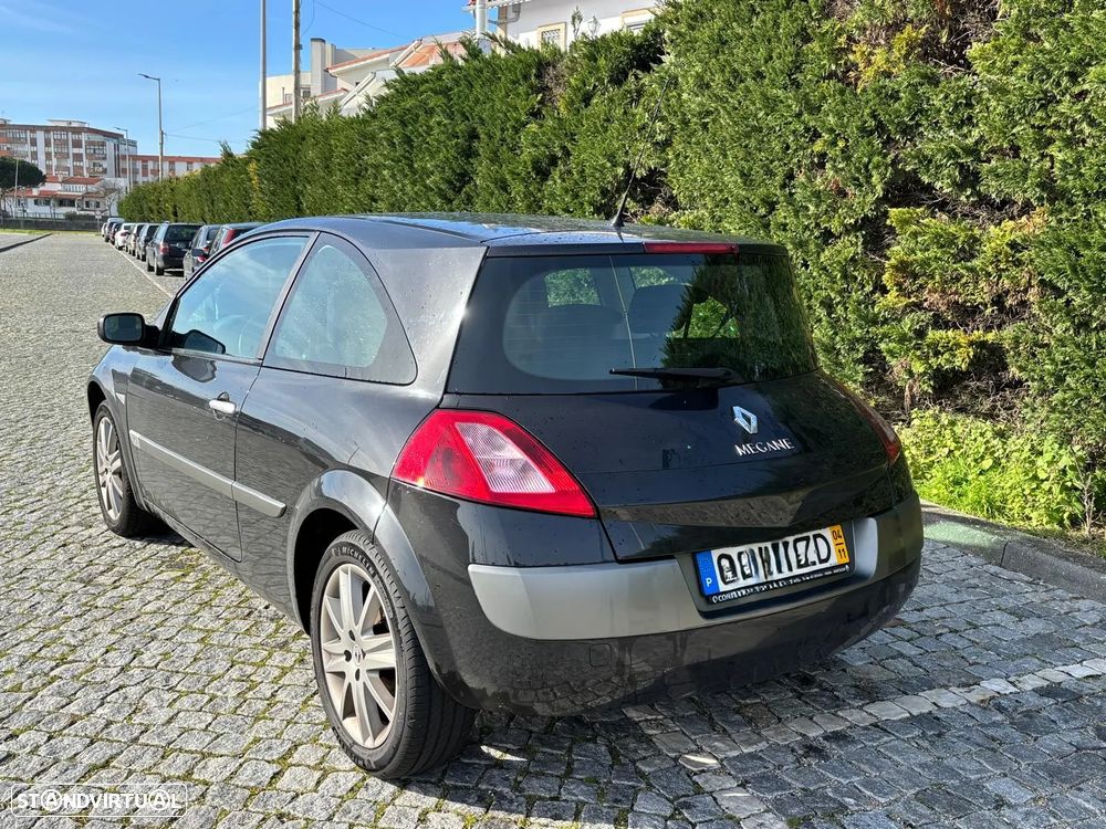 Renault Mégane 1.5 dCi Dynamique - 4