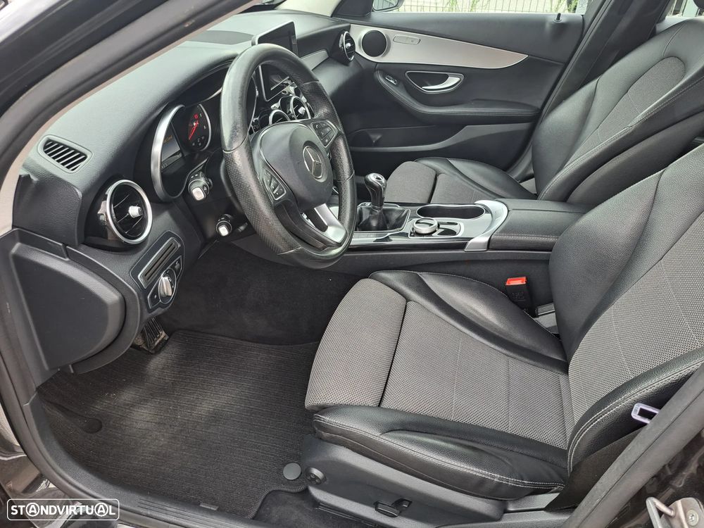 Mercedes-Benz C 180 - 23