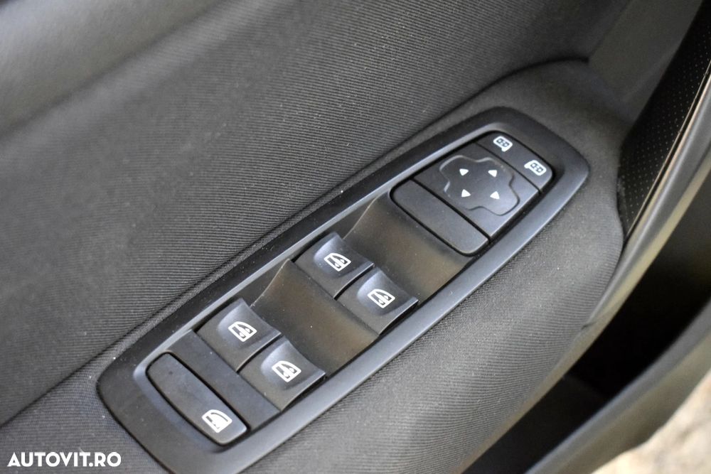 Renault Megane Blue dCi 116 EDC Zen - 12