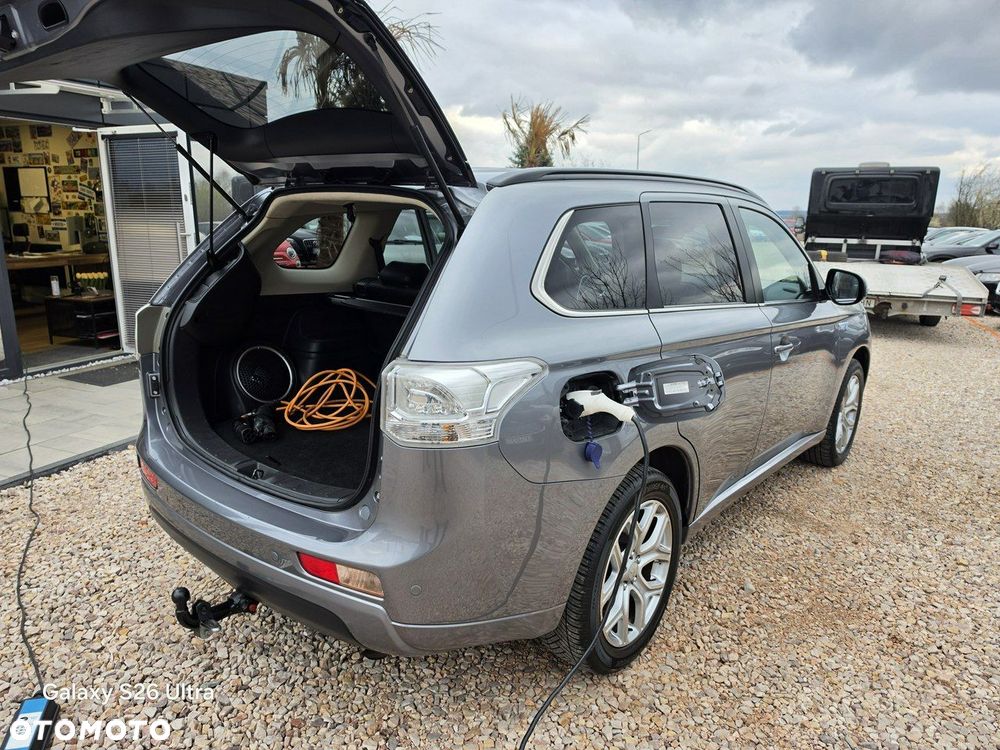 Mitsubishi Outlander - 33