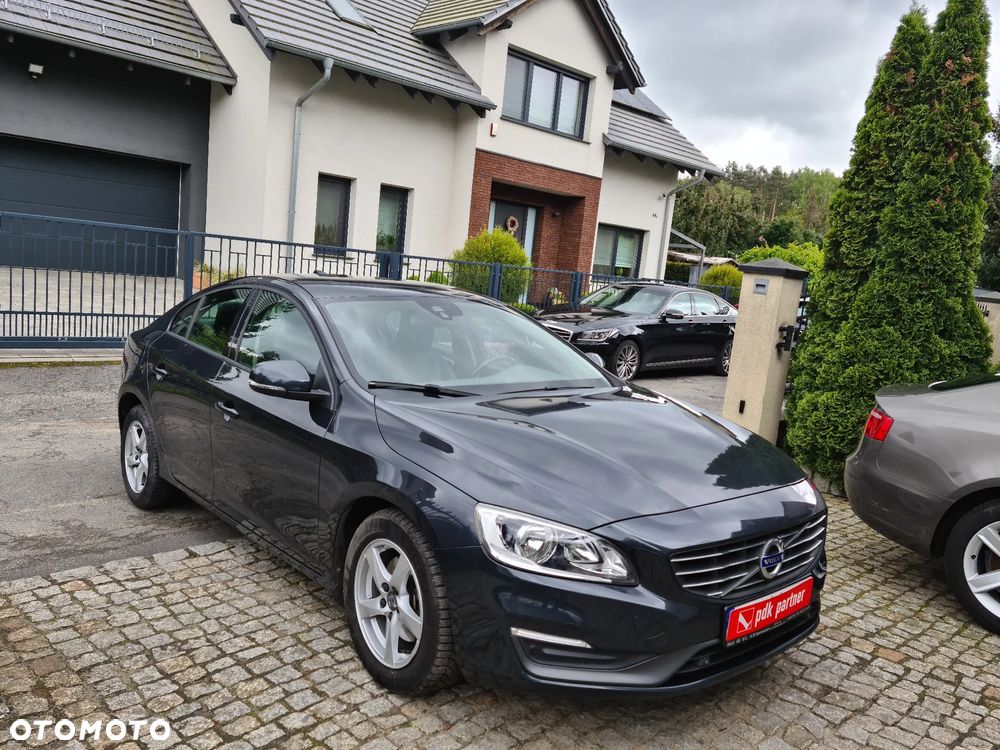 Volvo S60 D3 Momentum - 24