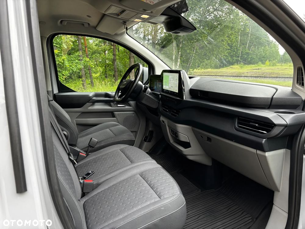 Ford TRANSIT CUSTOM - 6