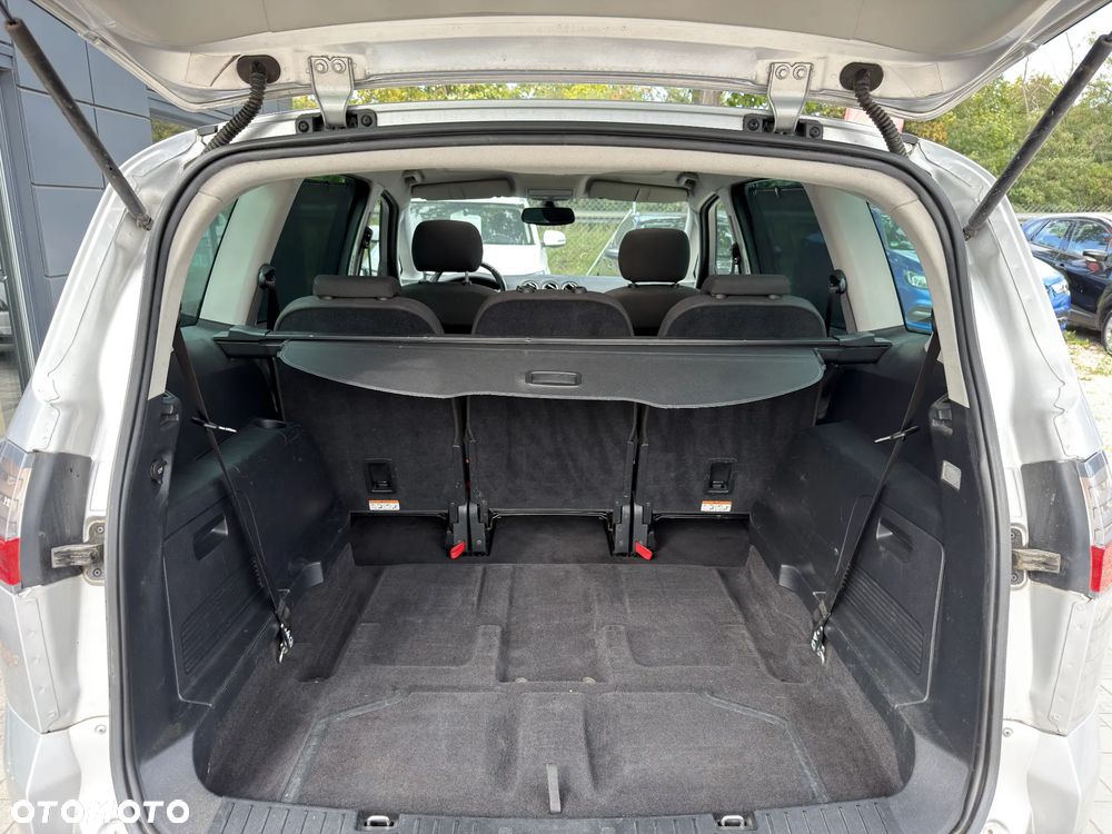 Ford S-Max 2.0 Titanium - 29