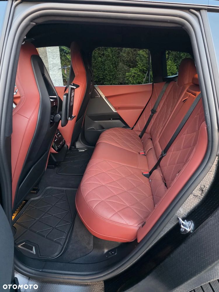 BMW iX M60 111.5kWh - 10