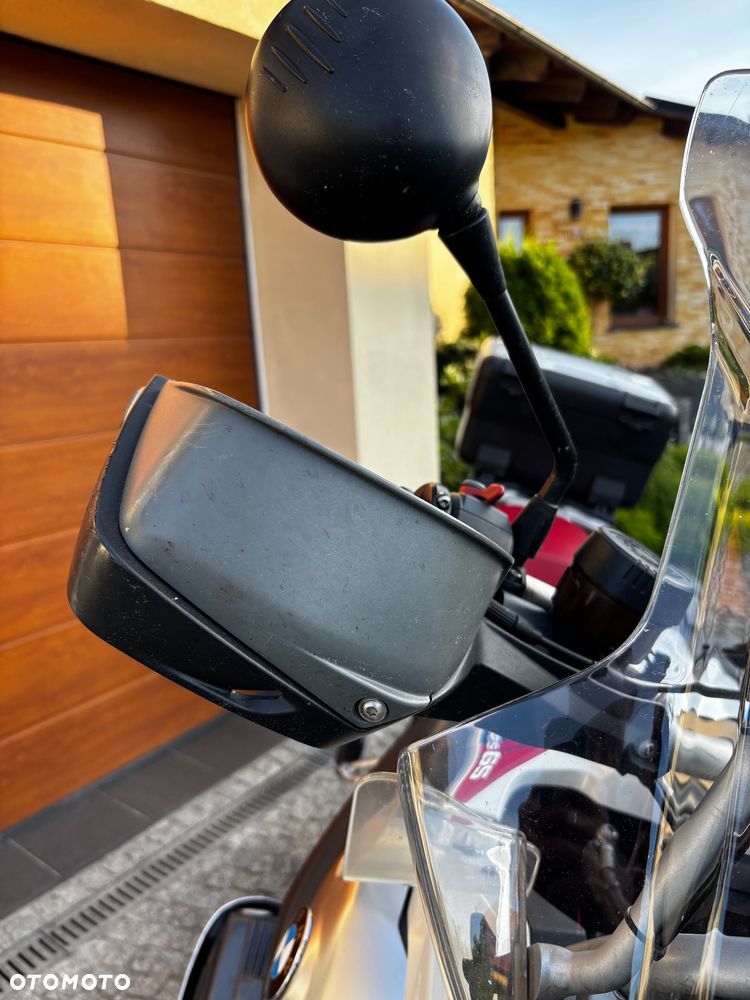 BMW R - 19
